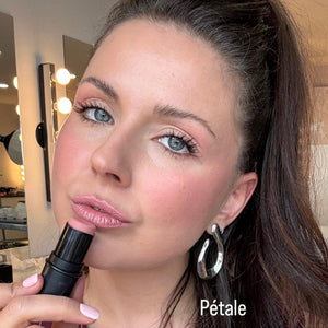 Baume à joues et lèvres en bâton . Couleur pétale  #322